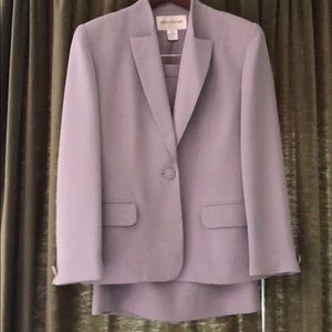 Jones New York Skirt Suit